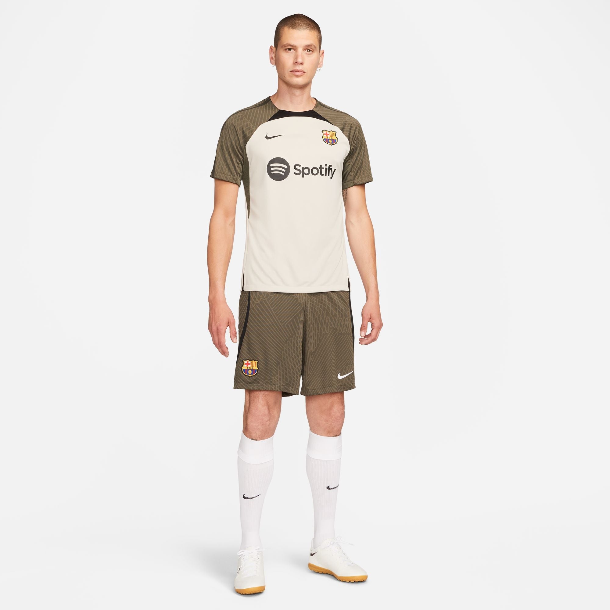 FootKorner TestingMaillot d'entrainement FC Barcelone 2023/2024 - Beige/Kaki