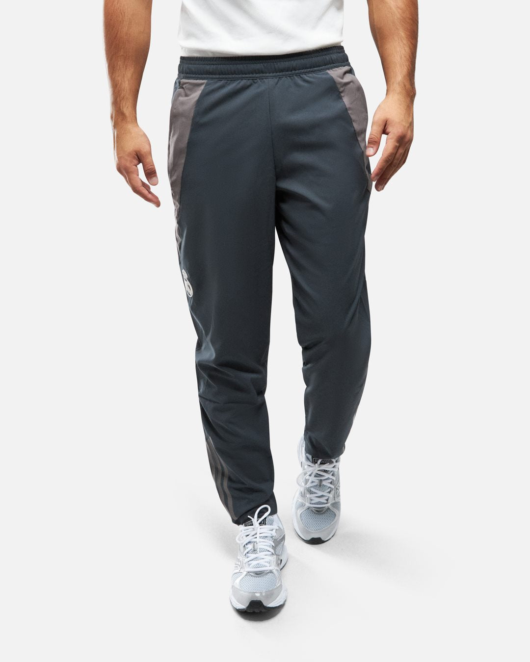 FootKorner TestingPantalon de survêtement Real Madrid 2024/2025 - Gris