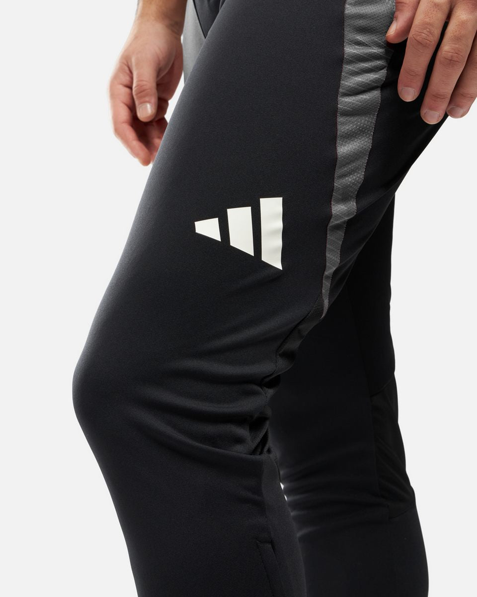 FootKorner TestingPantalon d'entrainement Manchester United 2024/2025 - Noir/Rouge