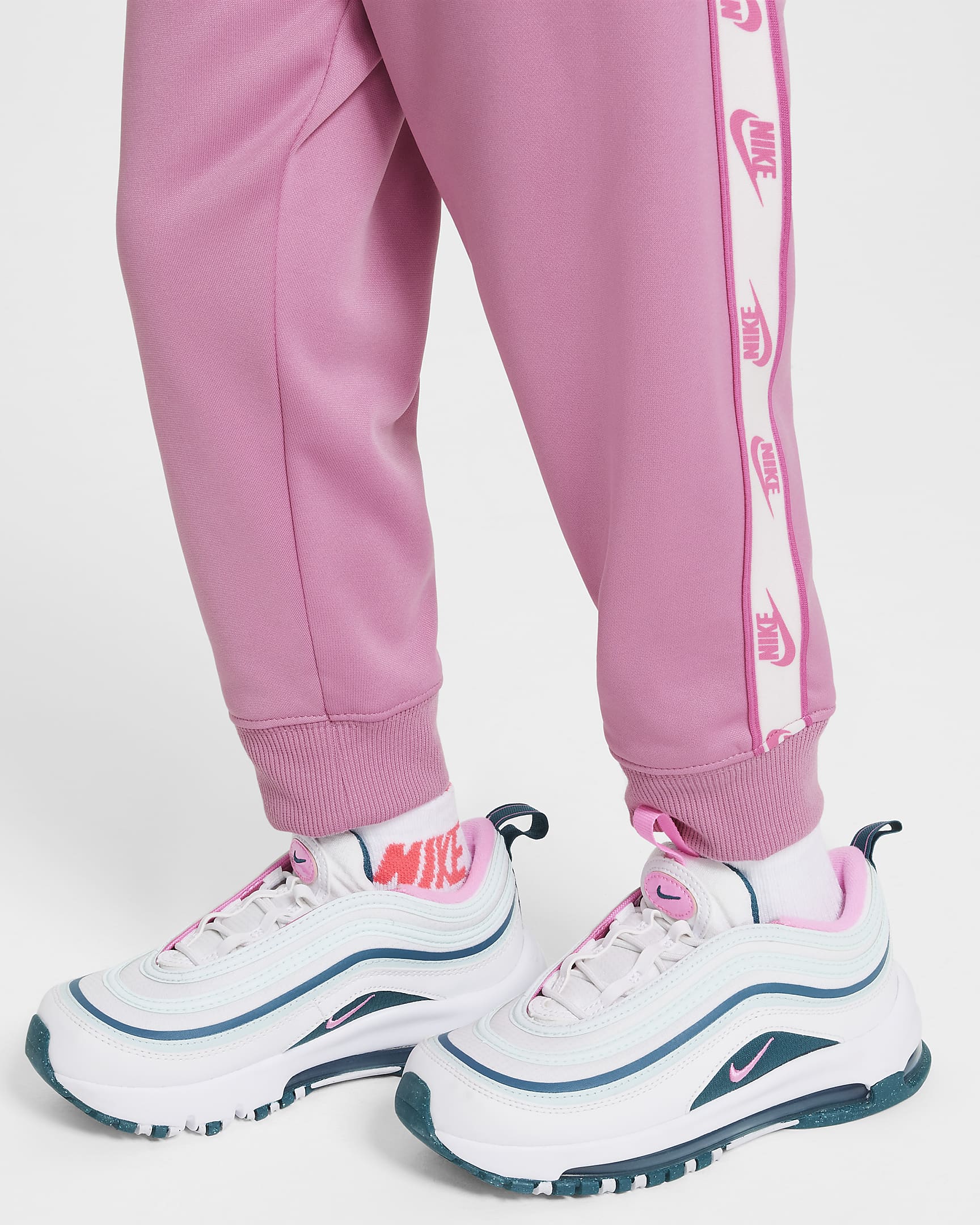 FootKorner TestingEnsemble de survêtement Nike Enfant - Rose