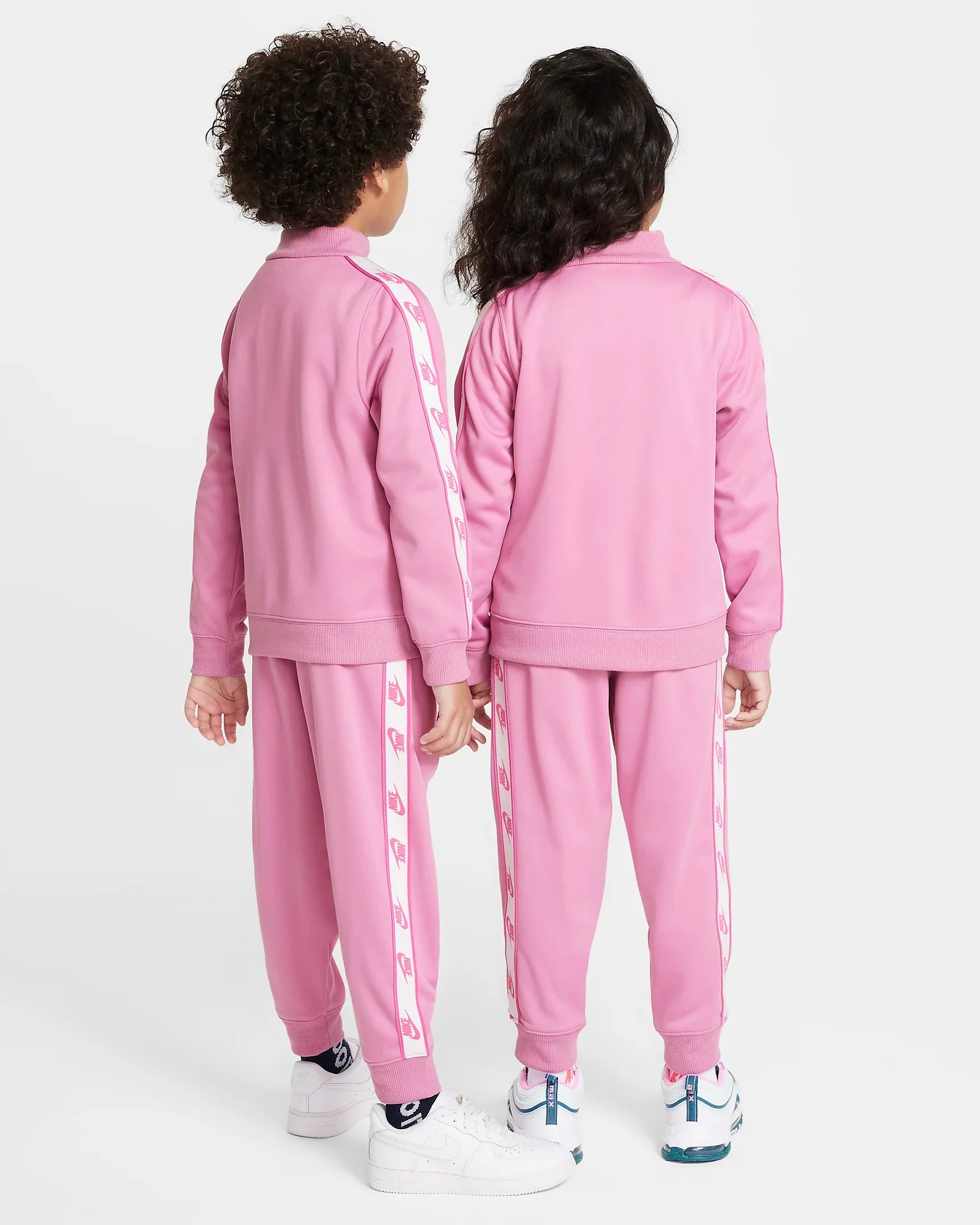 FootKorner TestingEnsemble de survêtement Nike Enfant - Rose