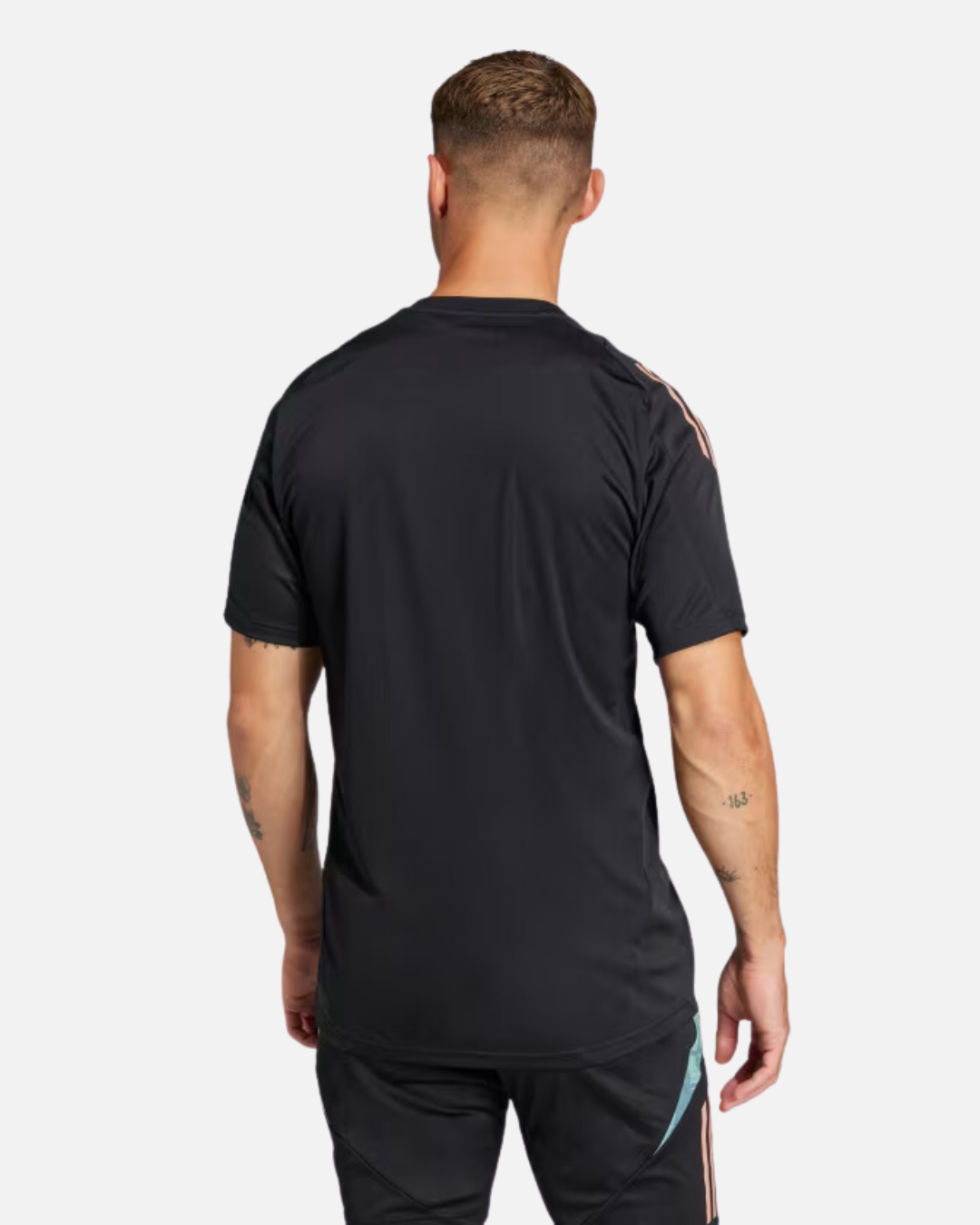 FootKorner TestingMaillot d'entrainement Bayern Munich 2024/2025 - Noir