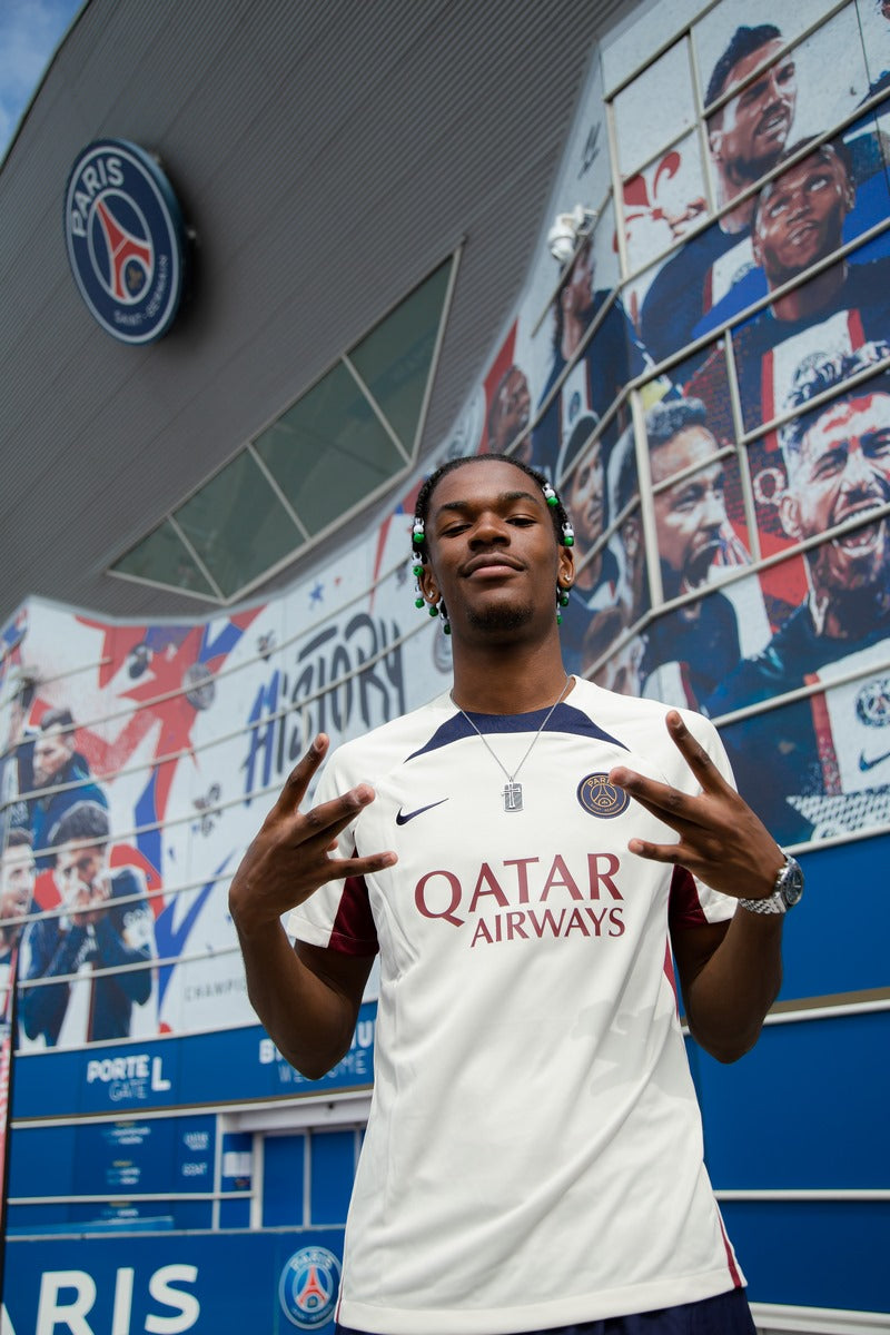 FootKorner TestingMaillot d'entrainement PSG - Beige/Rouge/Bleu