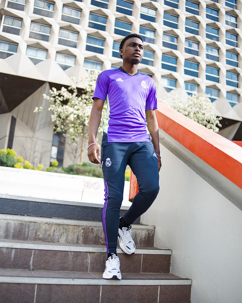 Maillot d'entrainement Real Madrid 2022/2023 - Violet/Noir - FootKorner Testing