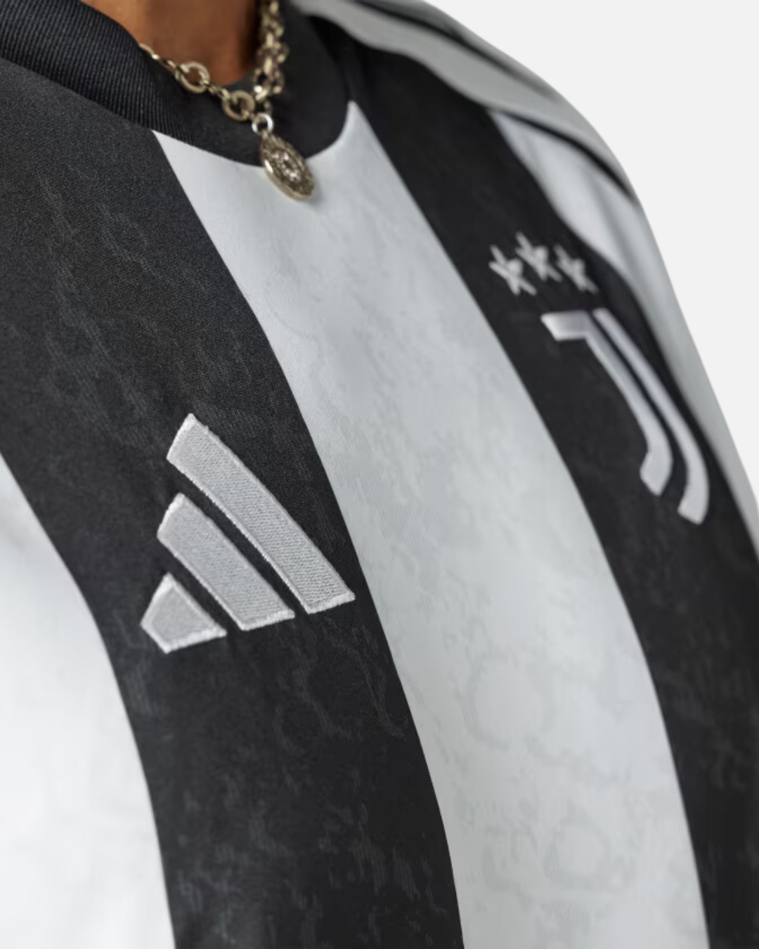 FootKorner TestingMaillot Domicile Juventus 2024/2025 - Noir/Blanc