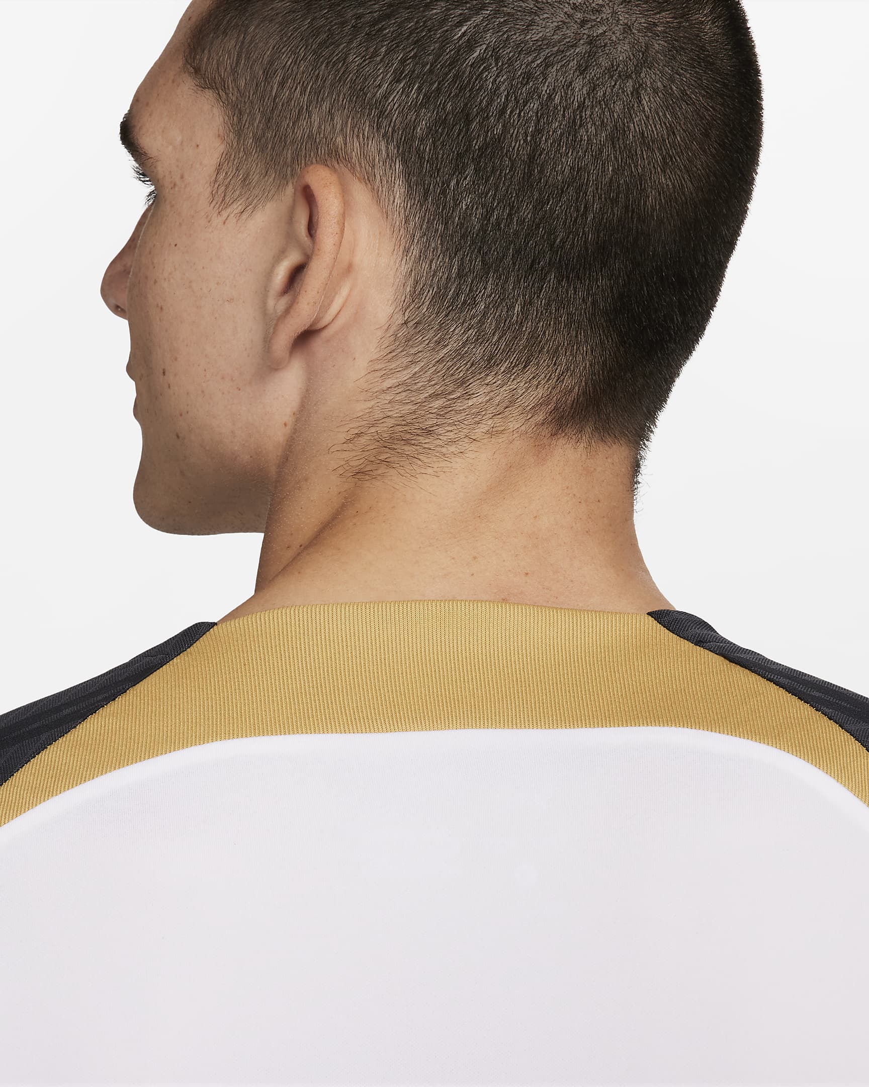 FootKorner TestingMaillot d'entrainement Chelsea - Blanc/Noir/Doré