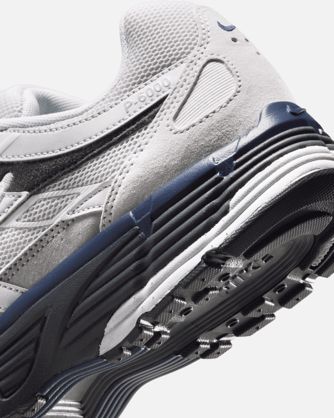 FootKorner TestingNike P-6000 - Blanc/Gris