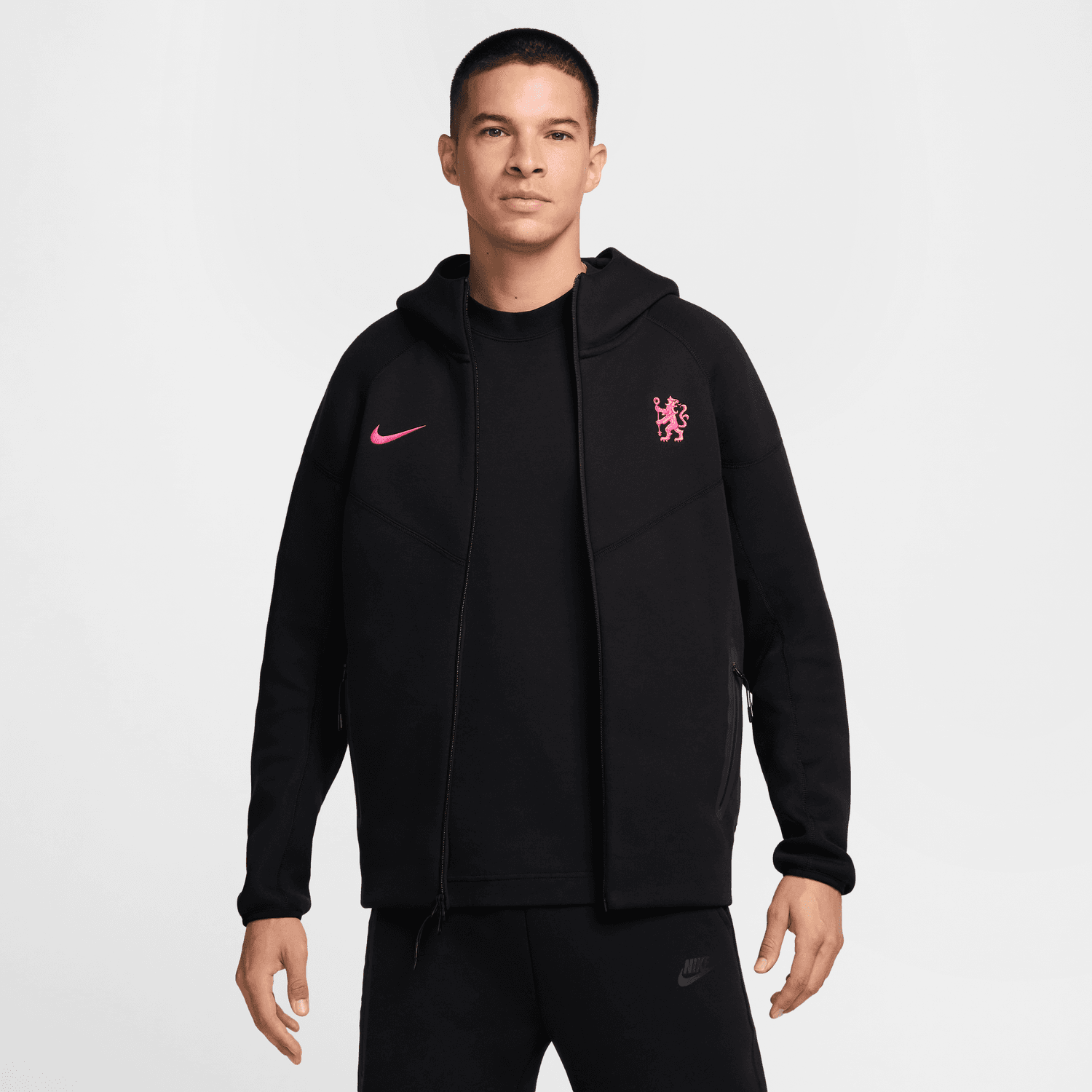 FootKorner TestingVeste Chelsea Tech Fleece 2024/2025 - Noir/Rose