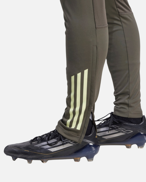 Pantalon d'entrainement Real Madrid 2025/2026 - Kaki - FootKorner Testing