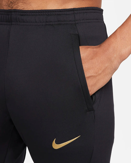 Pantalon d'entrainement Chelsea - Noir/Doré - FootKorner Testing