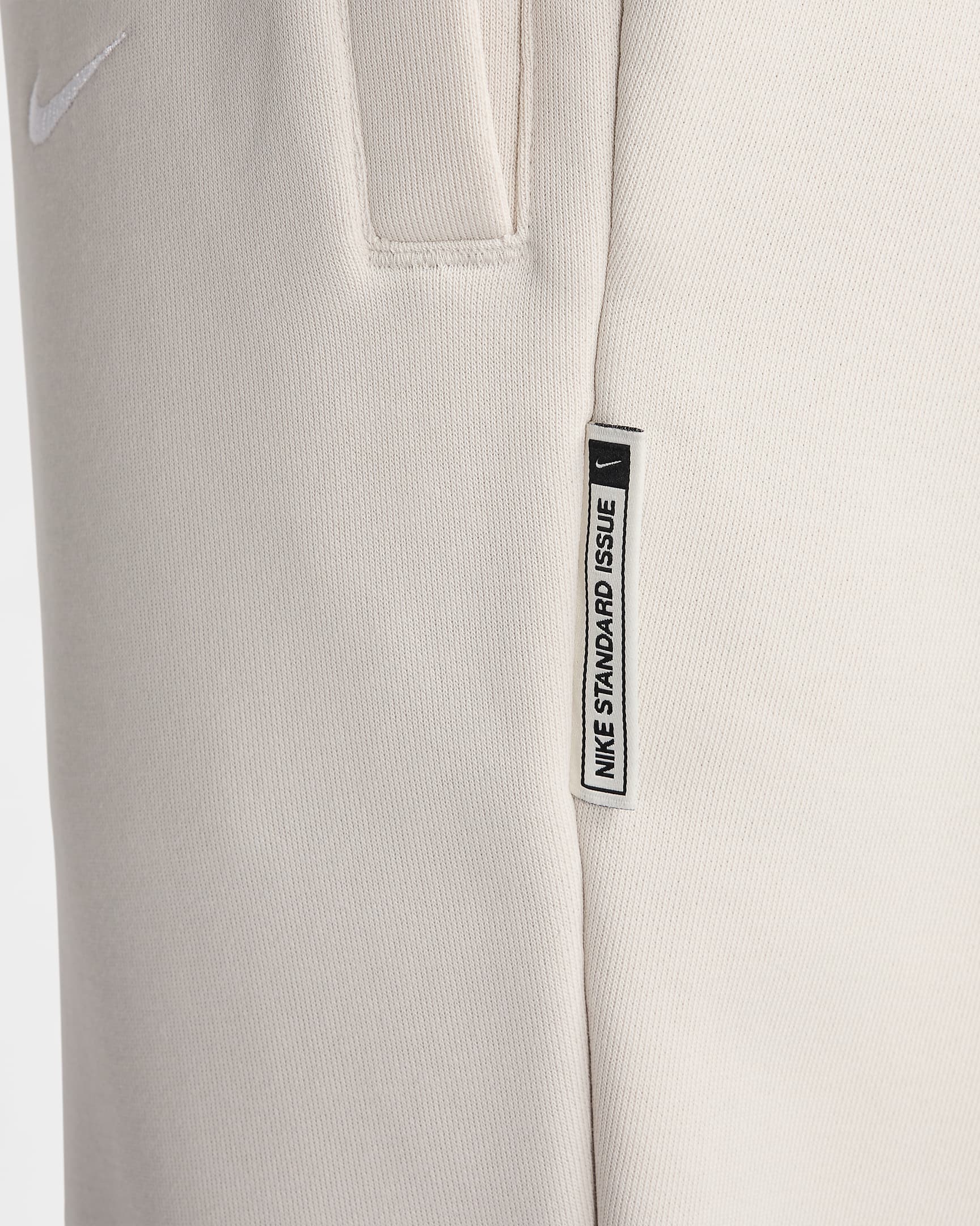 FootKorner TestingPantalon Liverpool FC Standard Issue 2024/2025 - Beige