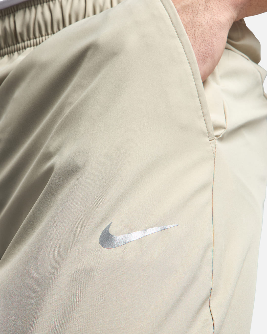 FootKorner TestingPantalon Nike Form - Beige