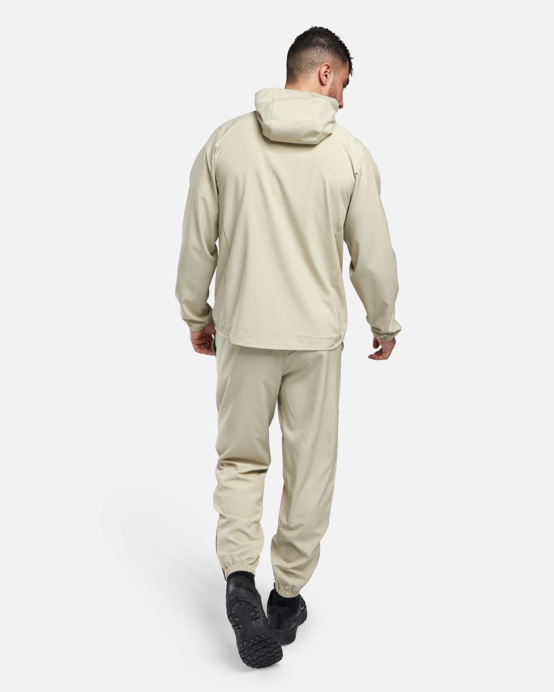 FootKorner TestingPantalon Nike Form - Beige