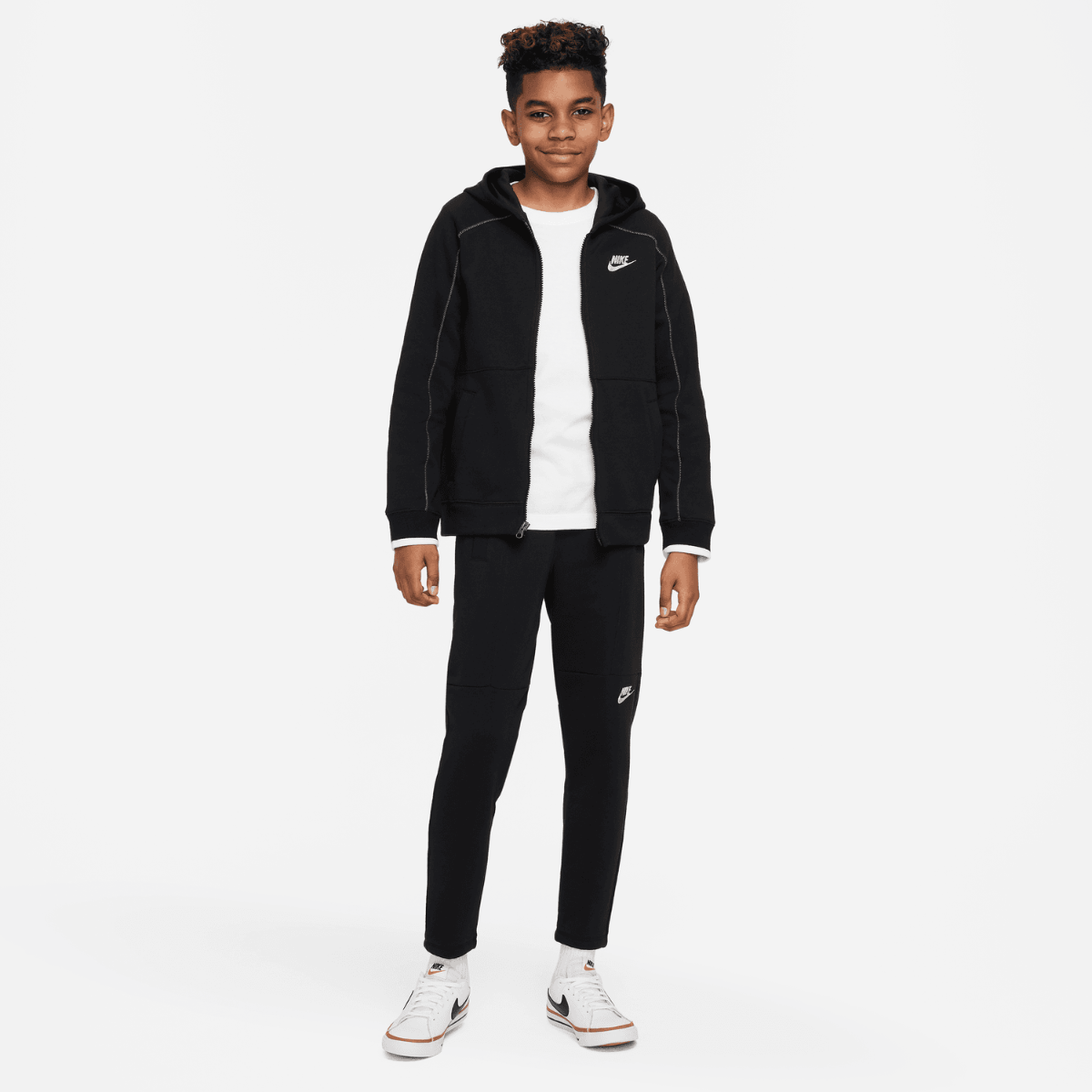 FootKorner TestingPantalon Nike Sportswear Amplify Junior - Noir/Blanc