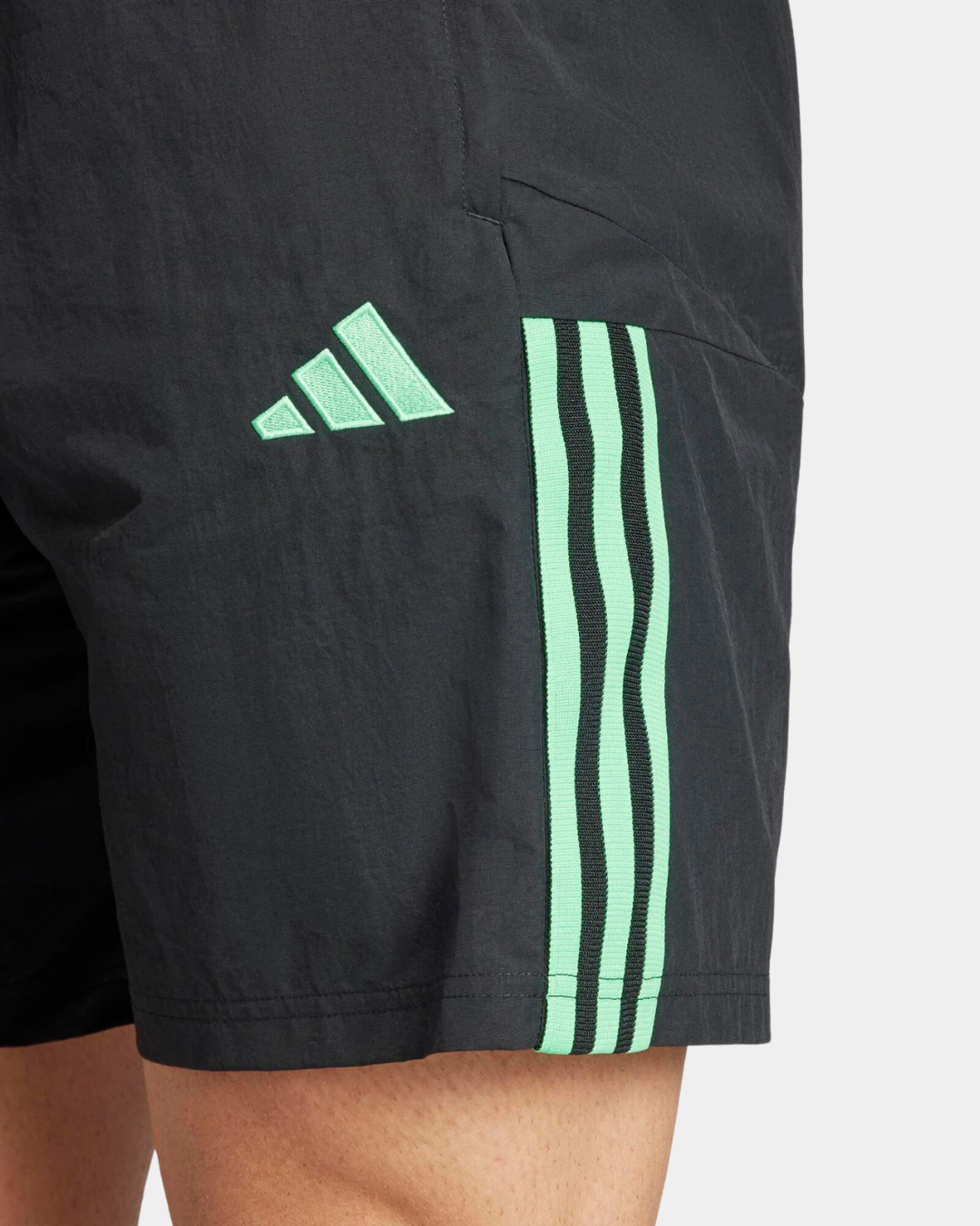 FootKorner TestingShort d'entrainement Bayern Munich - Noir/Violet/Vert