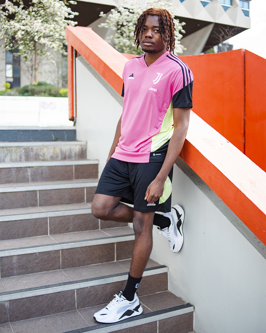 FootKorner TestingShort d'entrainement Juventus 2022/2023 - Noir/Rose