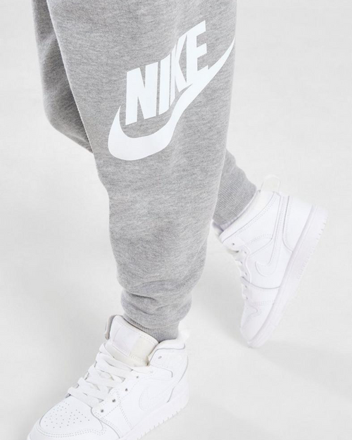 Survêtement Nike Club Fleece Enfant - Gris/Blanc - FootKorner Testing