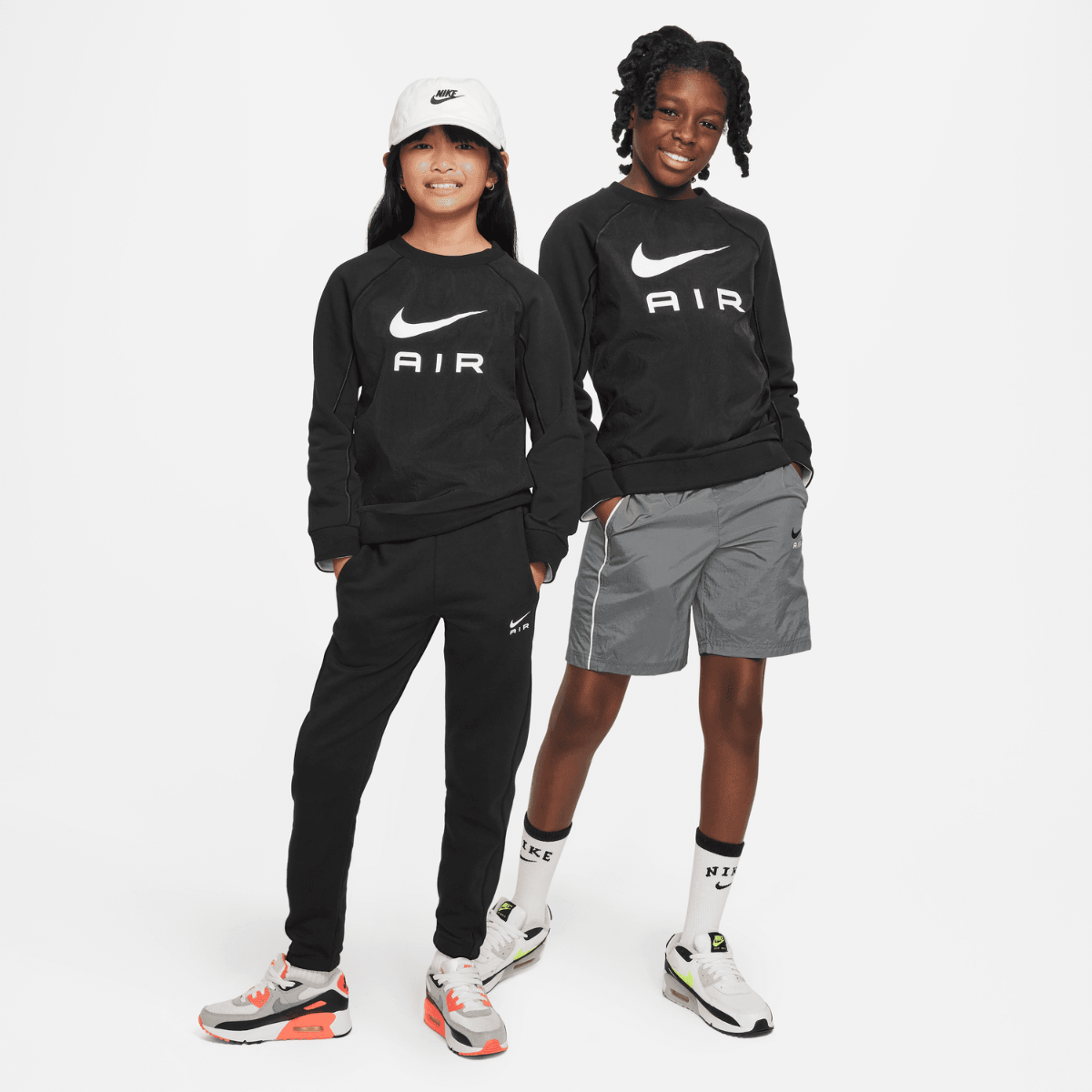 FootKorner TestingSweat Nike Air Junior - Noir/Blanc