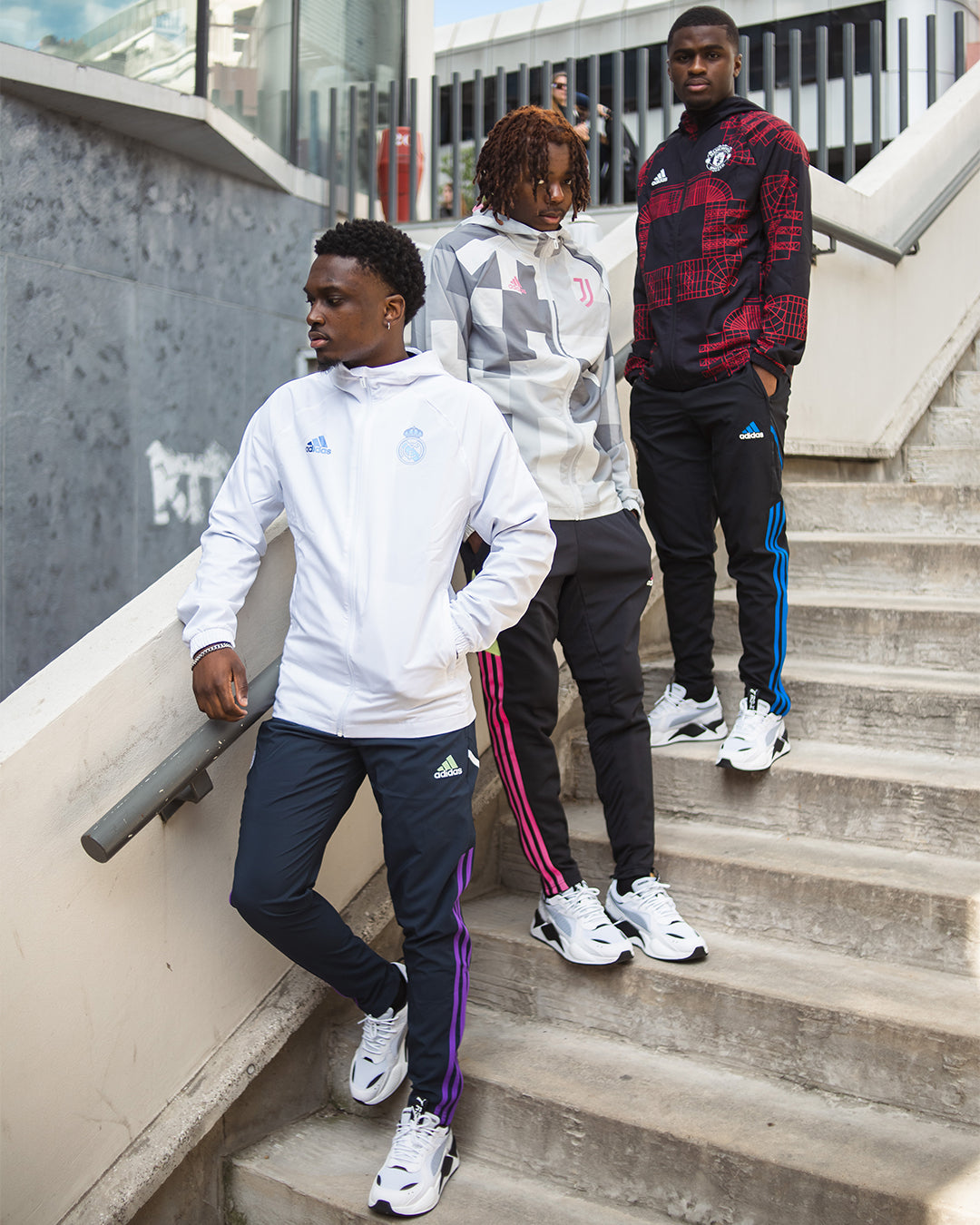 FootKorner TestingVeste Coupe-Vent Real Madrid 2022/2023 - Blanc/Bleu