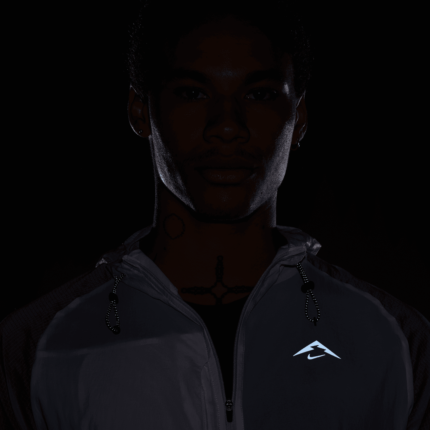 FootKorner TestingVeste Nike Trail - Blanc