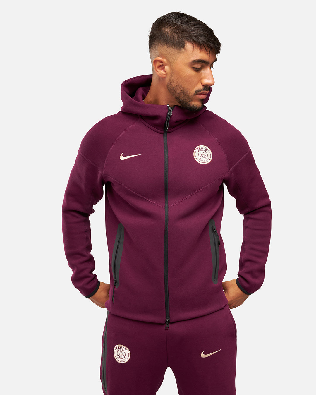 FootKorner TestingVeste PSG Tech Fleece Windrunner 2024/2025 - Bordeaux