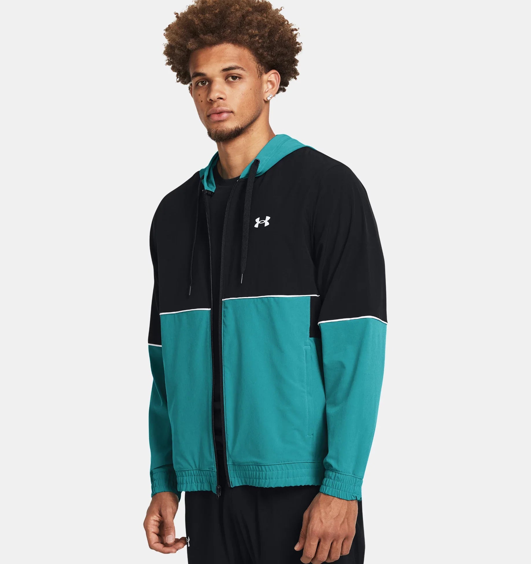 FootKorner TestingVeste Under Armour Zone Woven - Noir/Bleu