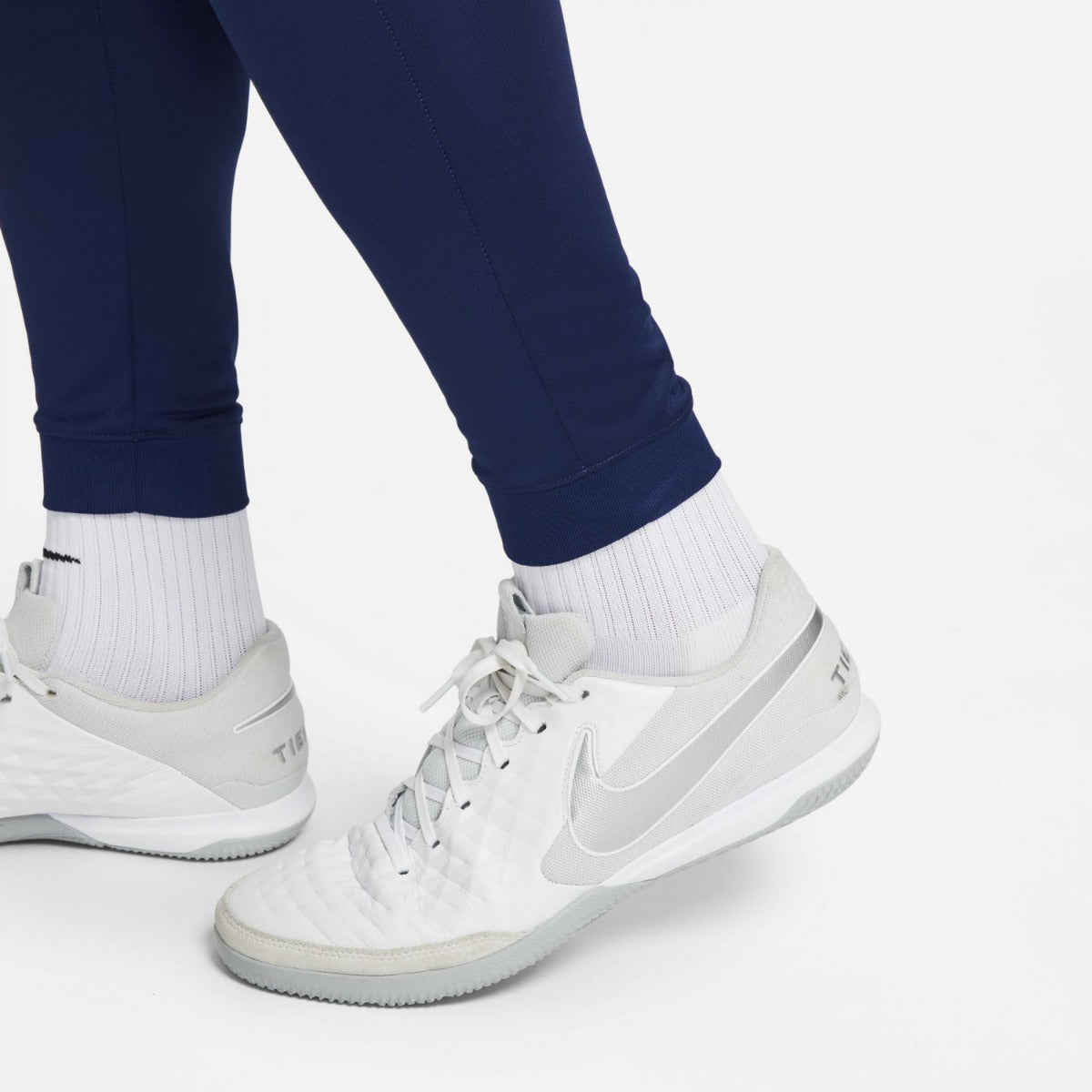 FootKorner TestingSurvêtement FC Barcelone Strike 2021/2022 - Bleu