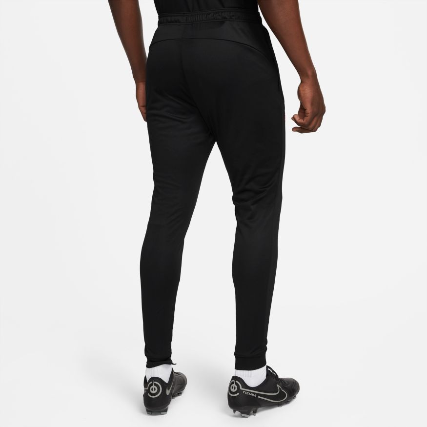 FootKorner TestingPantalon d'entrainement Liverpool Strike 2022/2023 - Noir