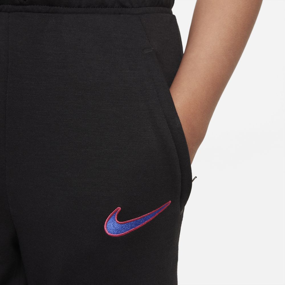 FootKorner TestingPantaloni da allenamento FC Barcelona Junior 2021/2022 - Nero/Rosa/Blu
